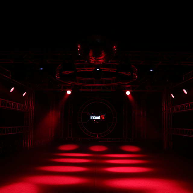 IP65 방수 DMX DJ 디스코19*10W RGBW 4IN1 야외 LED PAR 캔 스테이지 라이트