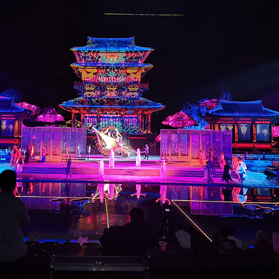 RGBW Led 150W Cob 4 In 1 Outdoor Events 스테이지 프로젝트용 방수 줌 패어